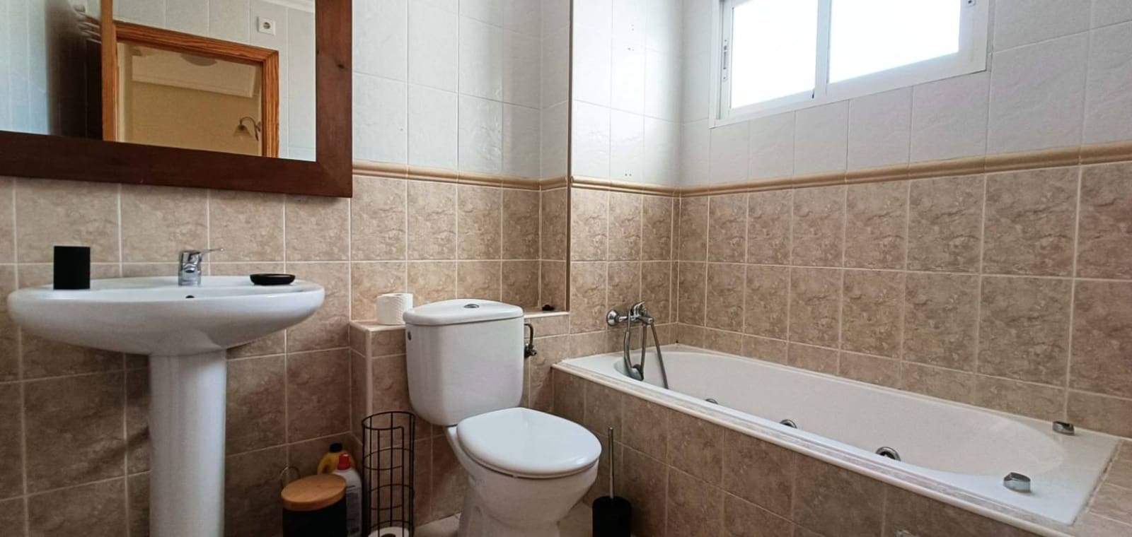 3 bedroom Apartment for sale in Hondon de los Frailes with pool - € 150,000 (Ref: 9675963)