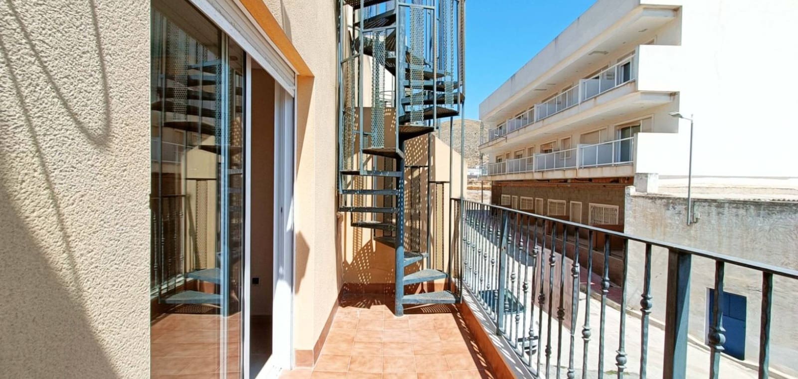 3 bedroom Apartment for sale in Hondon de los Frailes with pool - € 150,000 (Ref: 9675963)