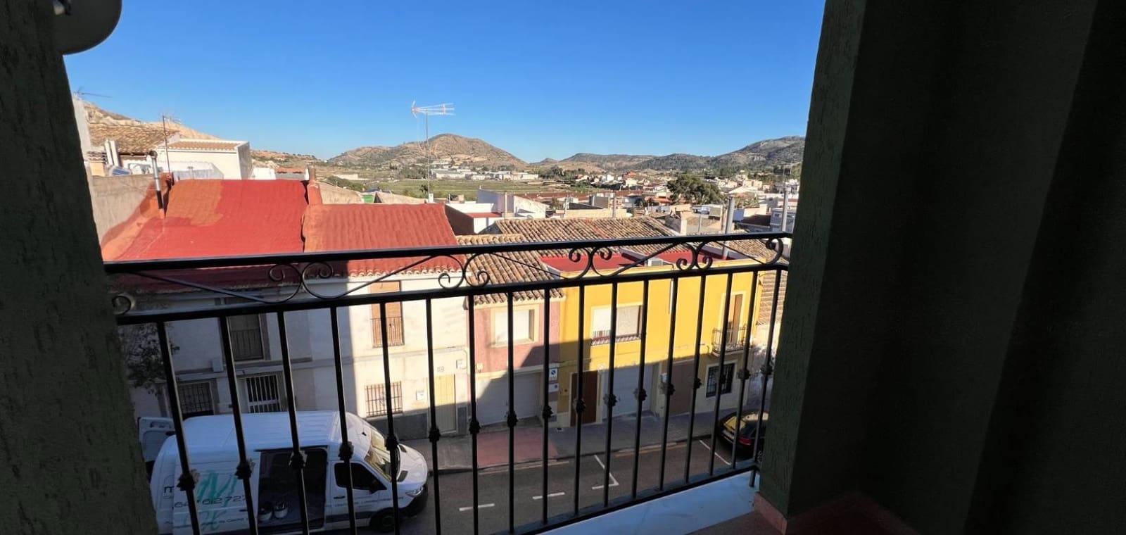 3 bedroom Townhouse for sale in Hondon de las Nieves with garage - € 171,000 (Ref: 9694047)