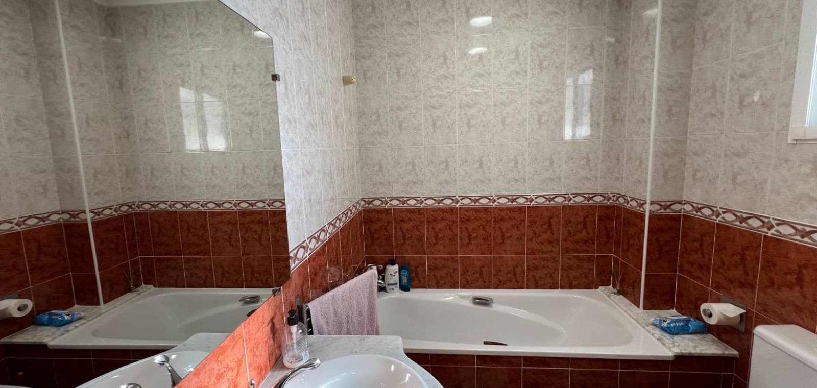 3 bedroom Townhouse for sale in Hondon de las Nieves with garage - € 171,000 (Ref: 9694047)