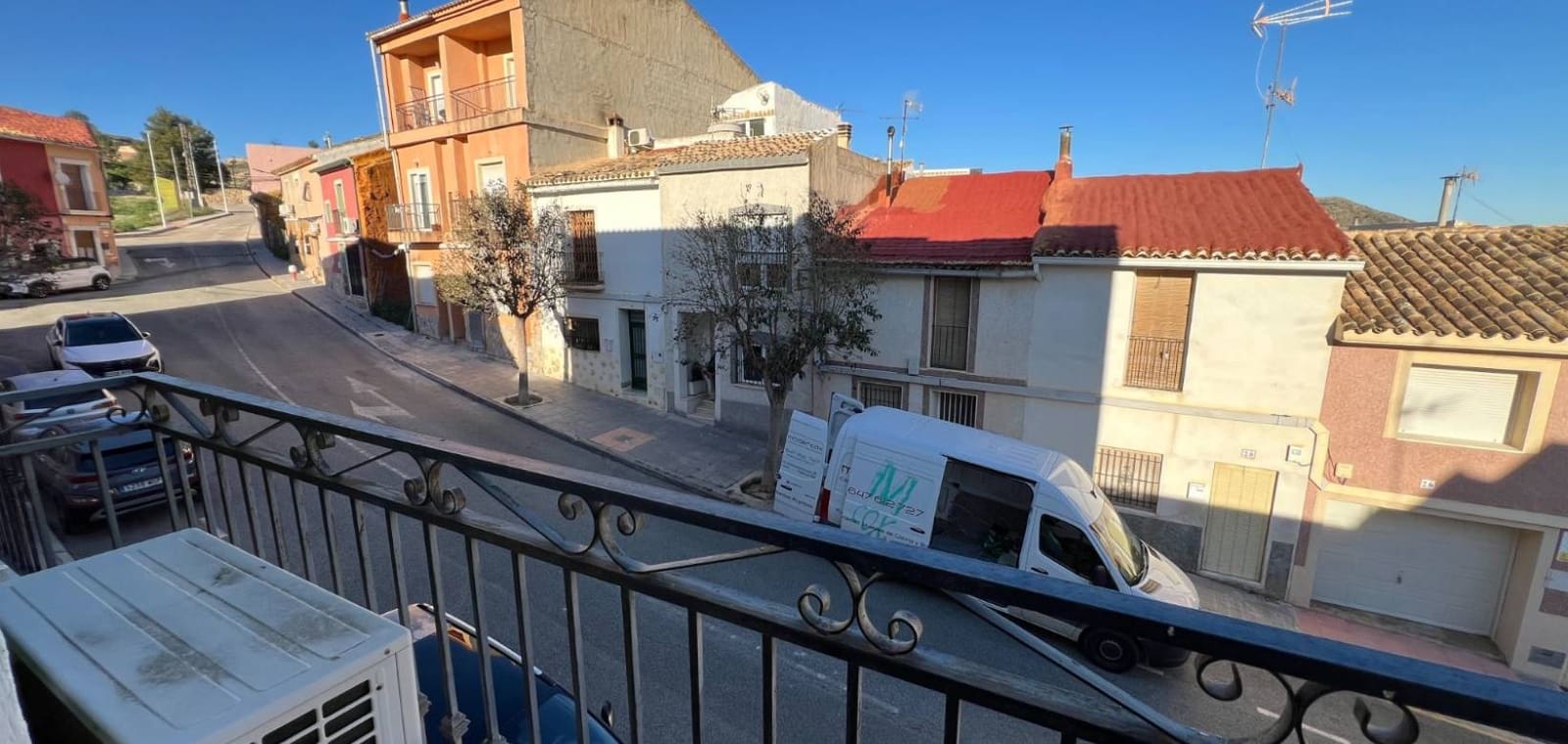 3 bedroom Townhouse for sale in Hondon de las Nieves with garage - € 171,000 (Ref: 9694047)