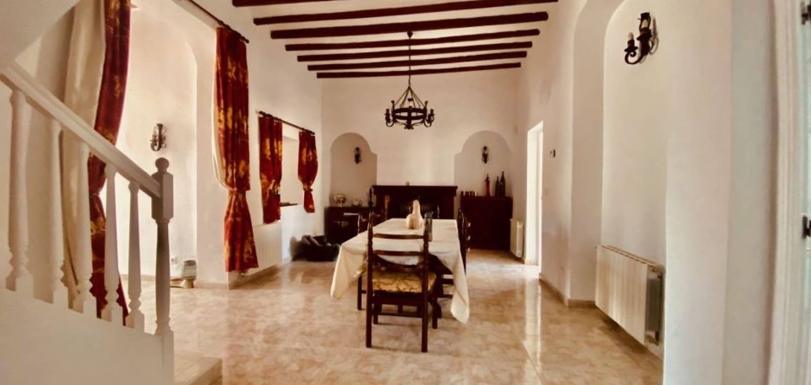 5 slaapkamer Villa te koop in El Canton met zwembad garage - € 475.000 (Ref: 9707933)