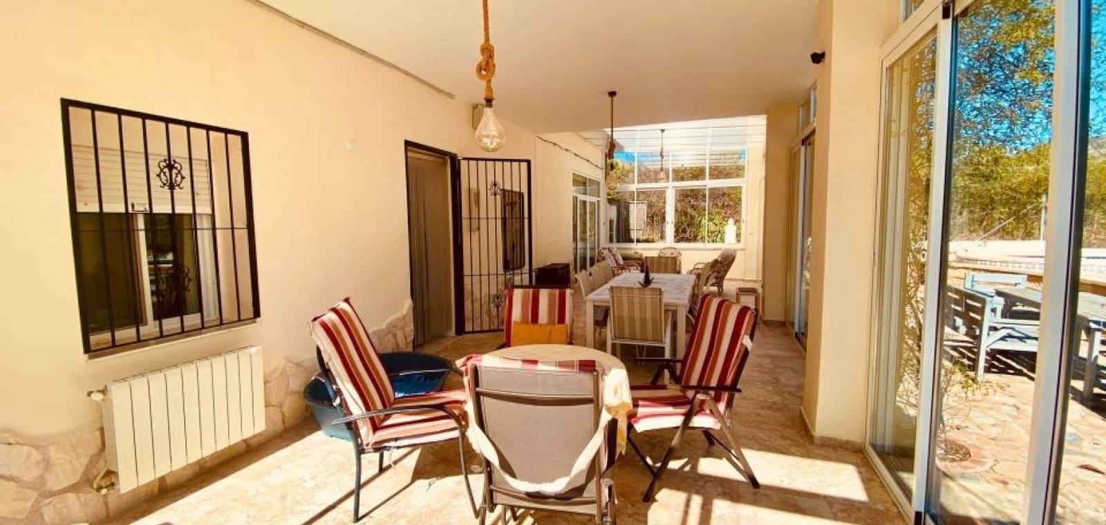 5 slaapkamer Villa te koop in El Canton met zwembad garage - € 475.000 (Ref: 9707933)