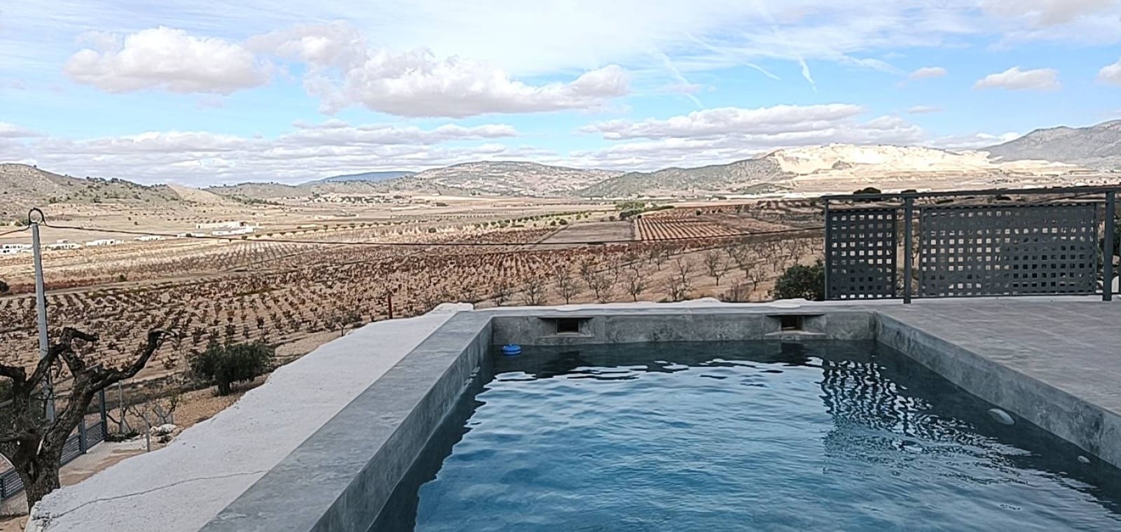 3 soverom Villa til salgs i Canada de la Lena med svømmebasseng garasje - € 400 000 (Ref: 9735950)