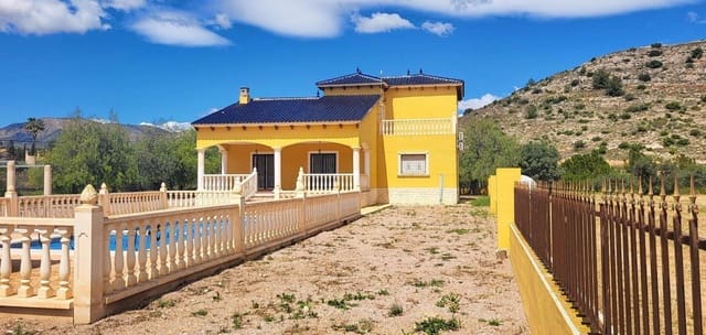 4 sovrum Villa till salu i La Romana - 345 000 € (Ref: 9777239)