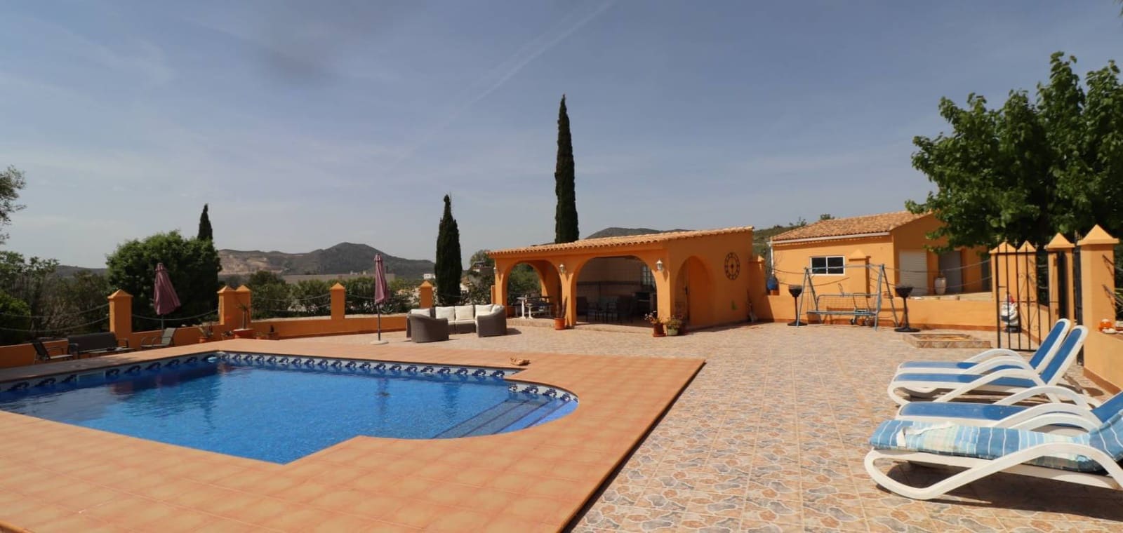 5 bedroom Finca/Country House for sale in La Canalosa with pool - € 399,500 (Ref: 9801442)
