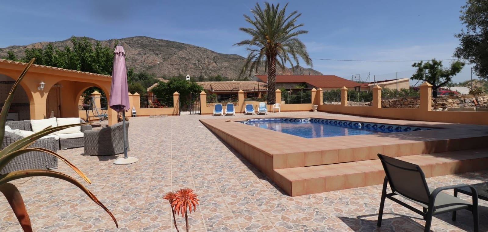5 bedroom Finca/Country House for sale in La Canalosa with pool - € 399,500 (Ref: 9801442)