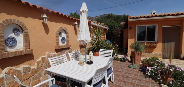 5 bedroom Finca/Country House for sale in La Canalosa, Hondón de las Nieves with pool - € 399,500 (Ref: 9801442)