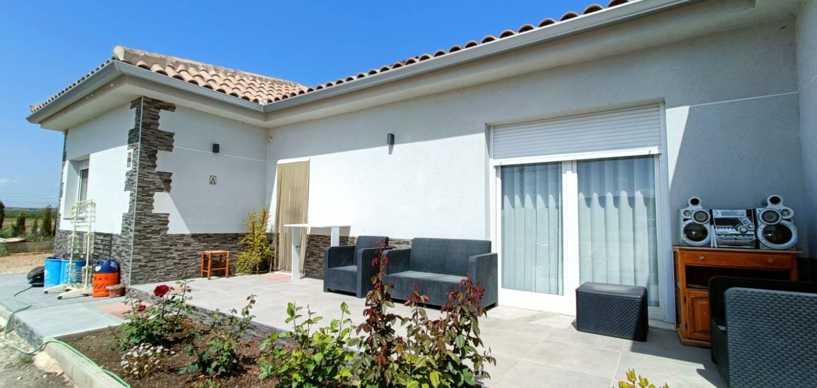 4 bedroom Villa for sale in Pinoso - € 420,000 (Ref: 9816364)