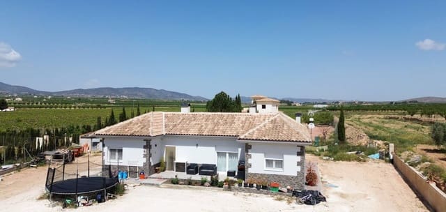4 bedroom Villa for sale in Pinoso - € 420,000 (Ref: 9816364)