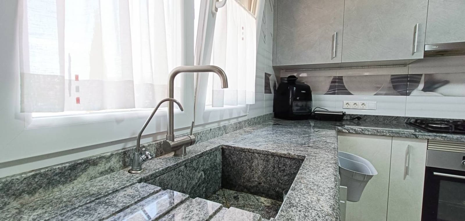 4 bedroom Villa for sale in Pinoso - € 420,000 (Ref: 9816364)