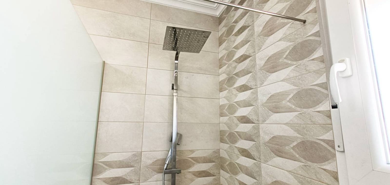 4 bedroom Villa for sale in Pinoso - € 420,000 (Ref: 9816364)