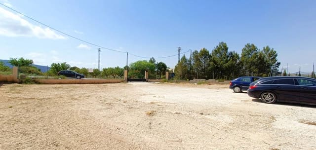 4 bedroom Villa for sale in Pinoso - € 420,000 (Ref: 9816364)