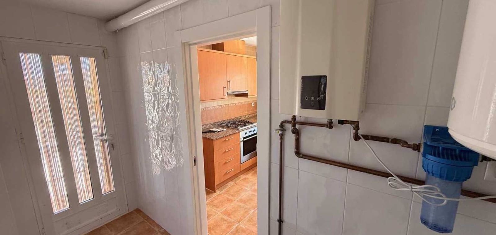 Chalet de 3 habitaciones en Pinoso en venta con piscina garaje - 250.000 € (Ref: 9823859)