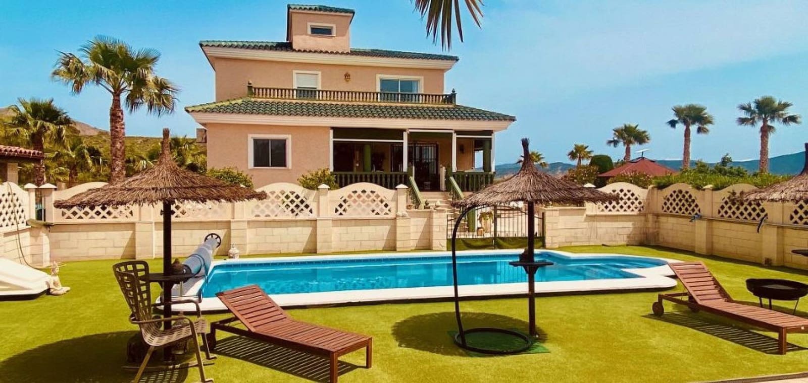 4 soveværelse Villa til salg i Macisvenda med swimmingpool - € 475.000 (Ref: 9823860)