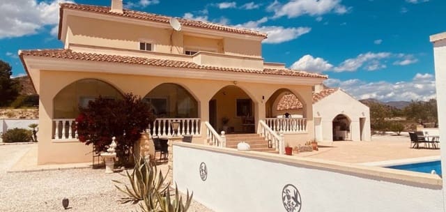 4 soveværelse Villa til salg i Macisvenda, Abanilla med swimmingpool - € 479.000 (Ref: 9832862)