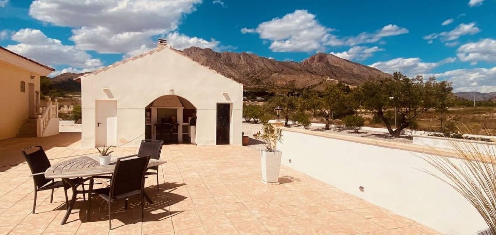 4 slaapkamer Villa te koop in Macisvenda met zwembad - € 479.000 (Ref: 9832862)