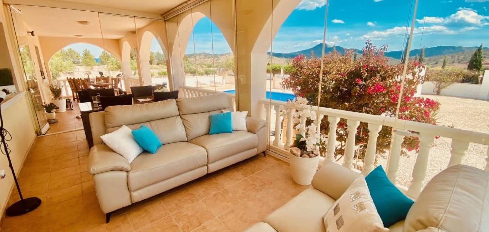 4 slaapkamer Villa te koop in Macisvenda met zwembad - € 479.000 (Ref: 9832862)