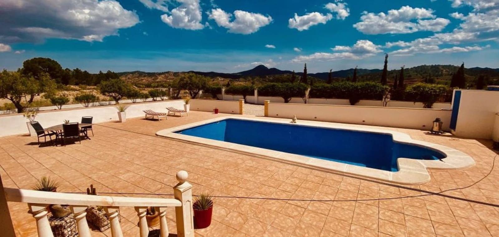 4 slaapkamer Villa te koop in Macisvenda met zwembad - € 479.000 (Ref: 9832862)