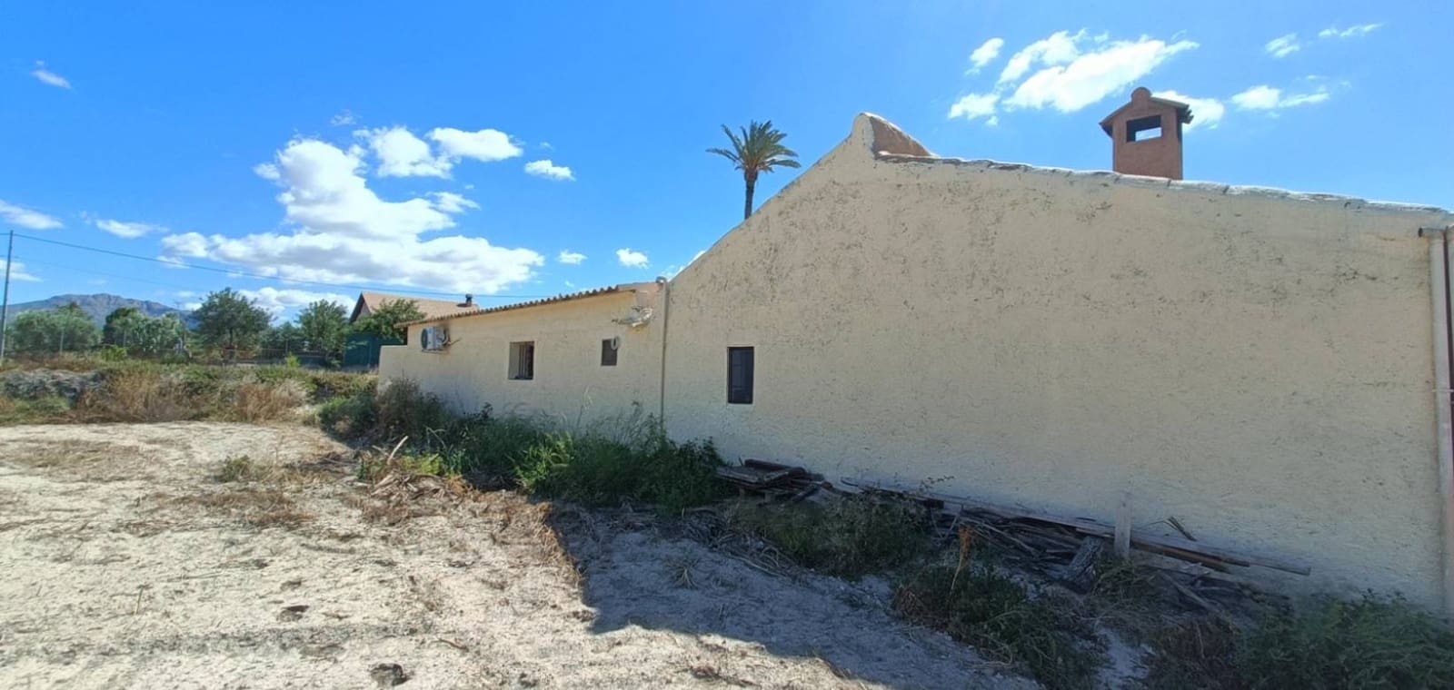 3 bedroom Villa for sale in Mahoya with garage - € 275,000 (Ref: 9834541)