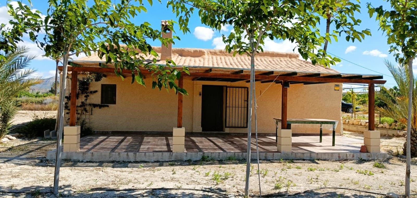 3 bedroom Villa for sale in Mahoya with garage - € 275,000 (Ref: 9834541)