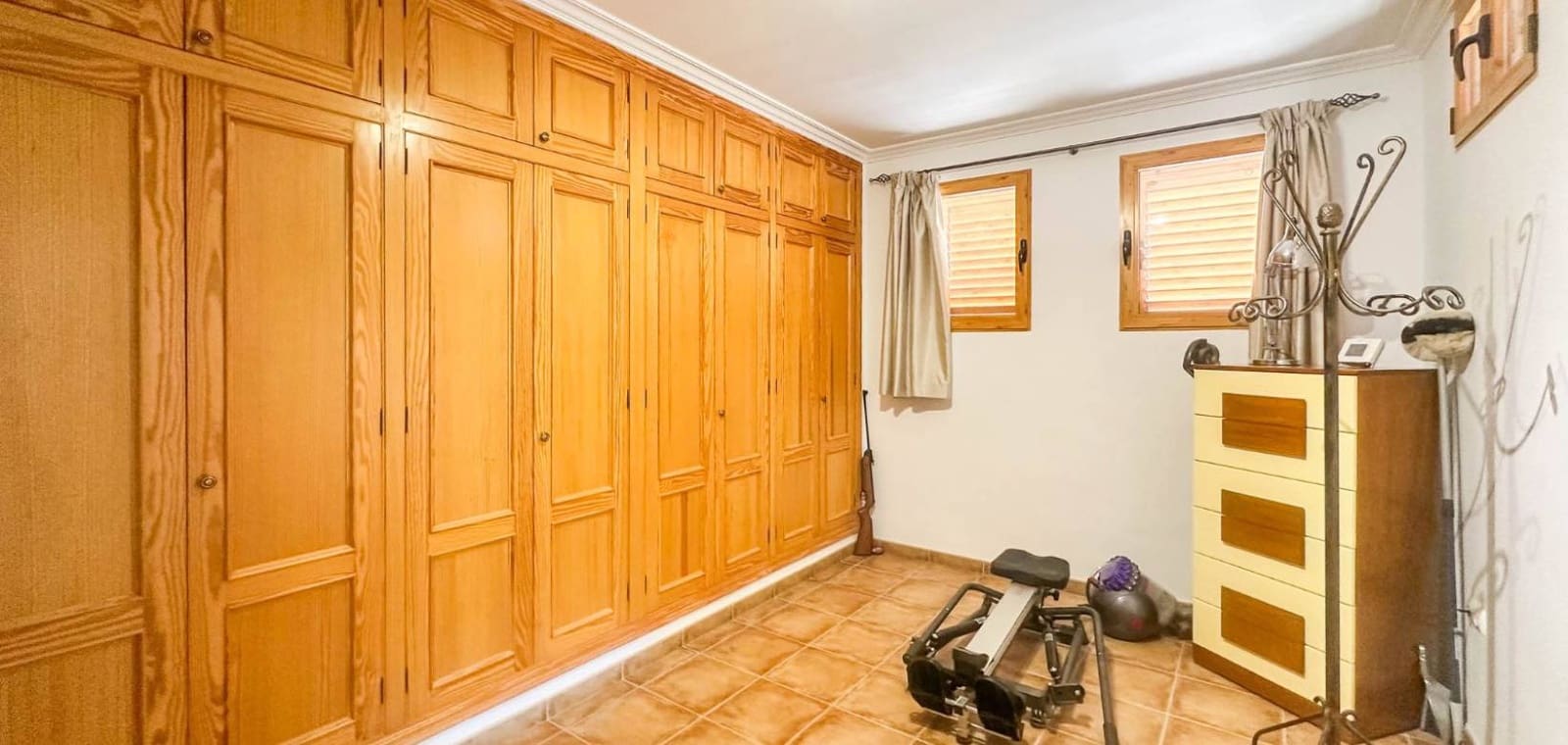 6 slaapkamer Villa te koop in La Romana met zwembad garage - € 765.000 (Ref: 9858218)