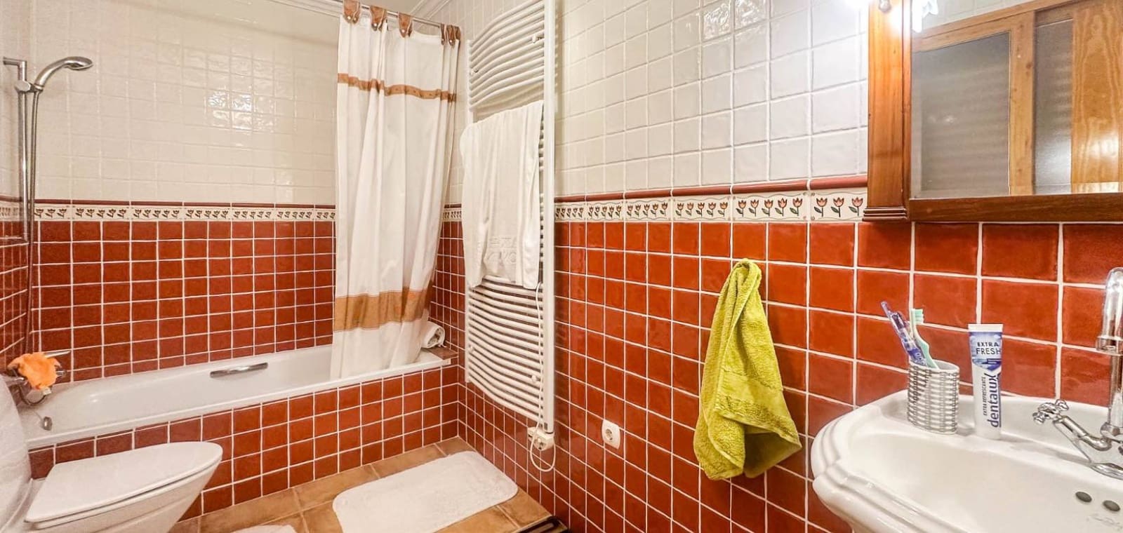 6 slaapkamer Villa te koop in La Romana met zwembad garage - € 765.000 (Ref: 9858218)