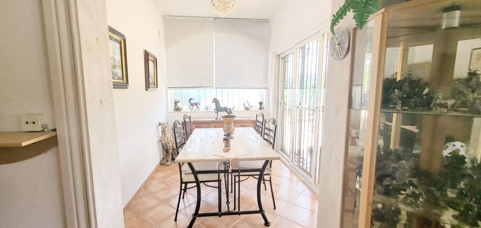 4 sovrum Villa till salu i Hondon de las Nieves - 425 000 € (Ref: 9883562)