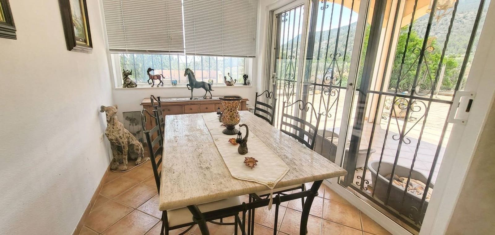 4 sovrum Villa till salu i Hondon de las Nieves - 425 000 € (Ref: 9883562)