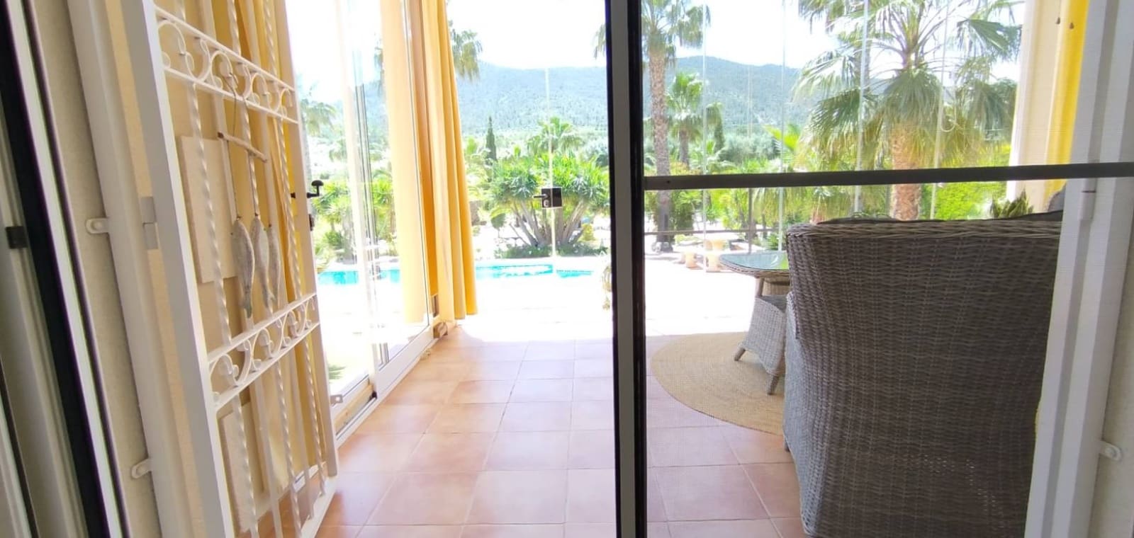 5 slaapkamer Villa te koop in Hondon de las Nieves met zwembad garage - € 475.000 (Ref: 9895426)
