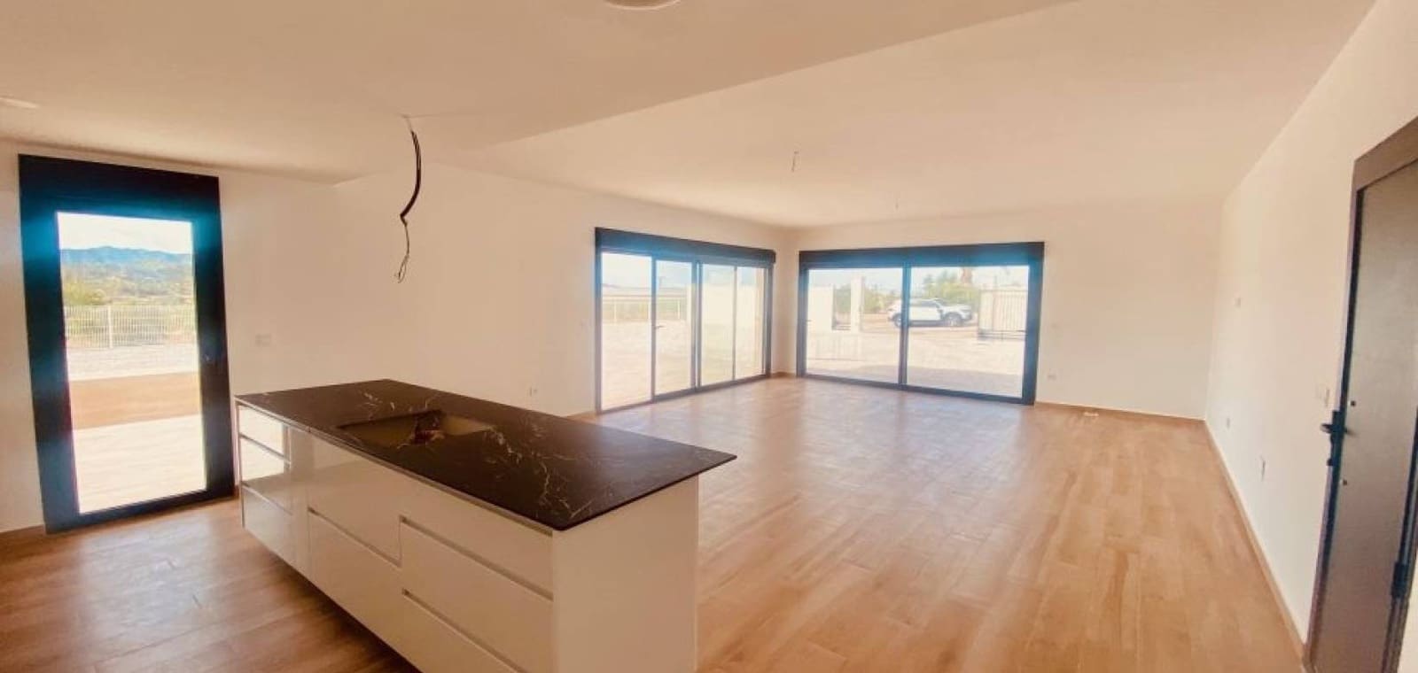 3 slaapkamer Villa te koop in Macisvenda met zwembad garage - € 384.950 (Ref: 9905250)