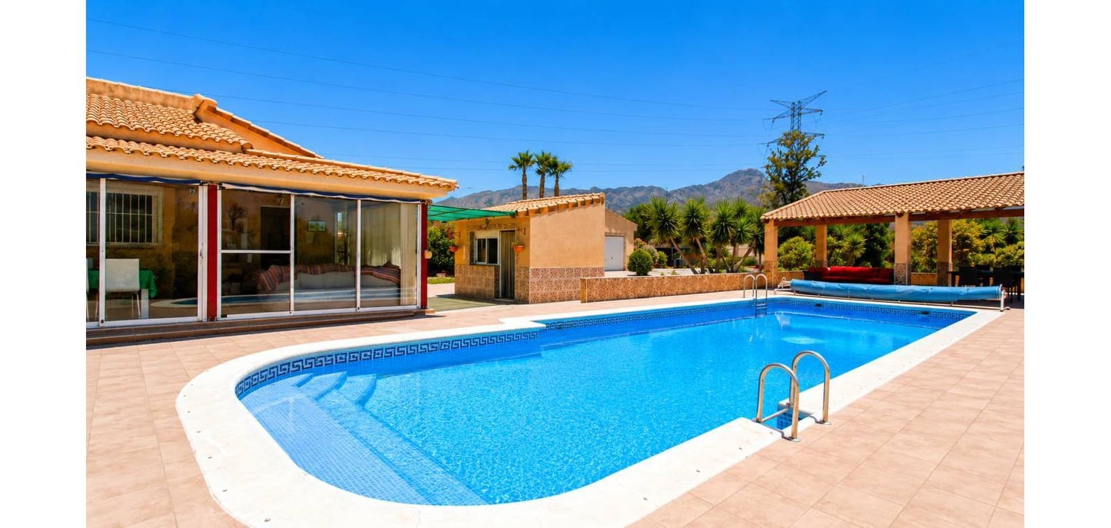 3 slaapkamer Villa te koop in Macisvenda met zwembad garage - € 265.000 (Ref: 9909038)