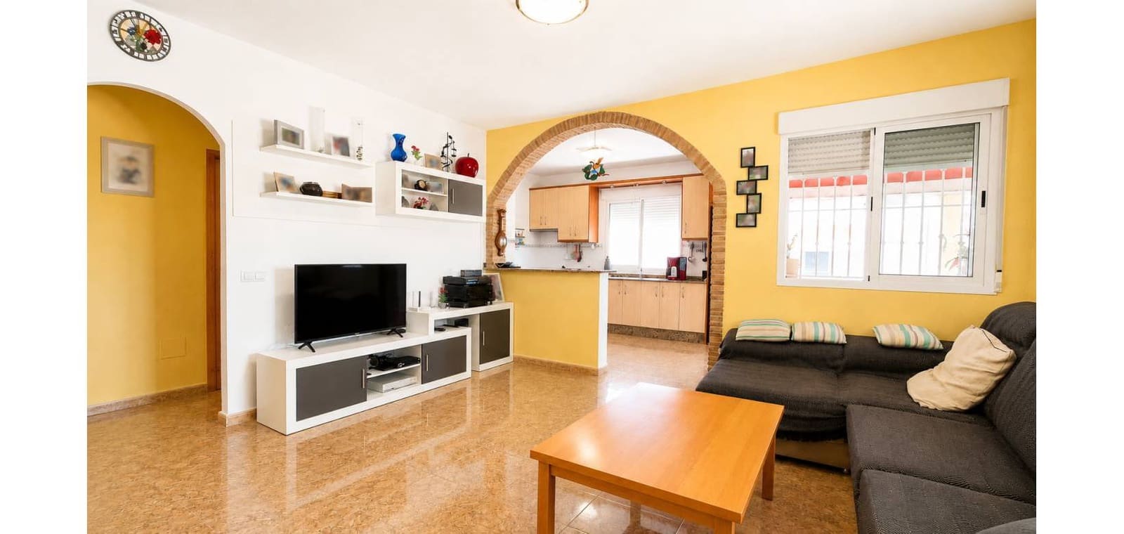 3 slaapkamer Villa te koop in Macisvenda met zwembad garage - € 265.000 (Ref: 9909038)