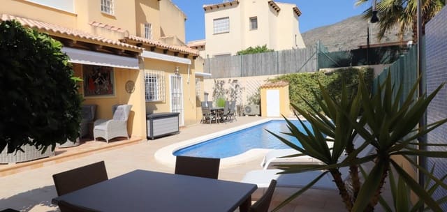 3 soveværelse Villa til salg i Fortuna med swimmingpool - € 269.500 (Ref: 9911523)