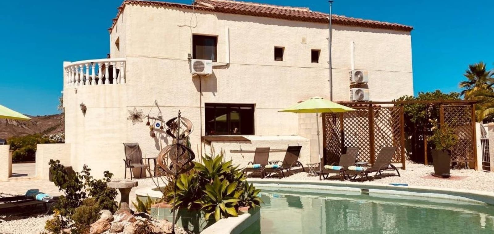 Chalet de 6 habitaciones en Barbarroja en venta con piscina - 535.000 € (Ref: 9911827)