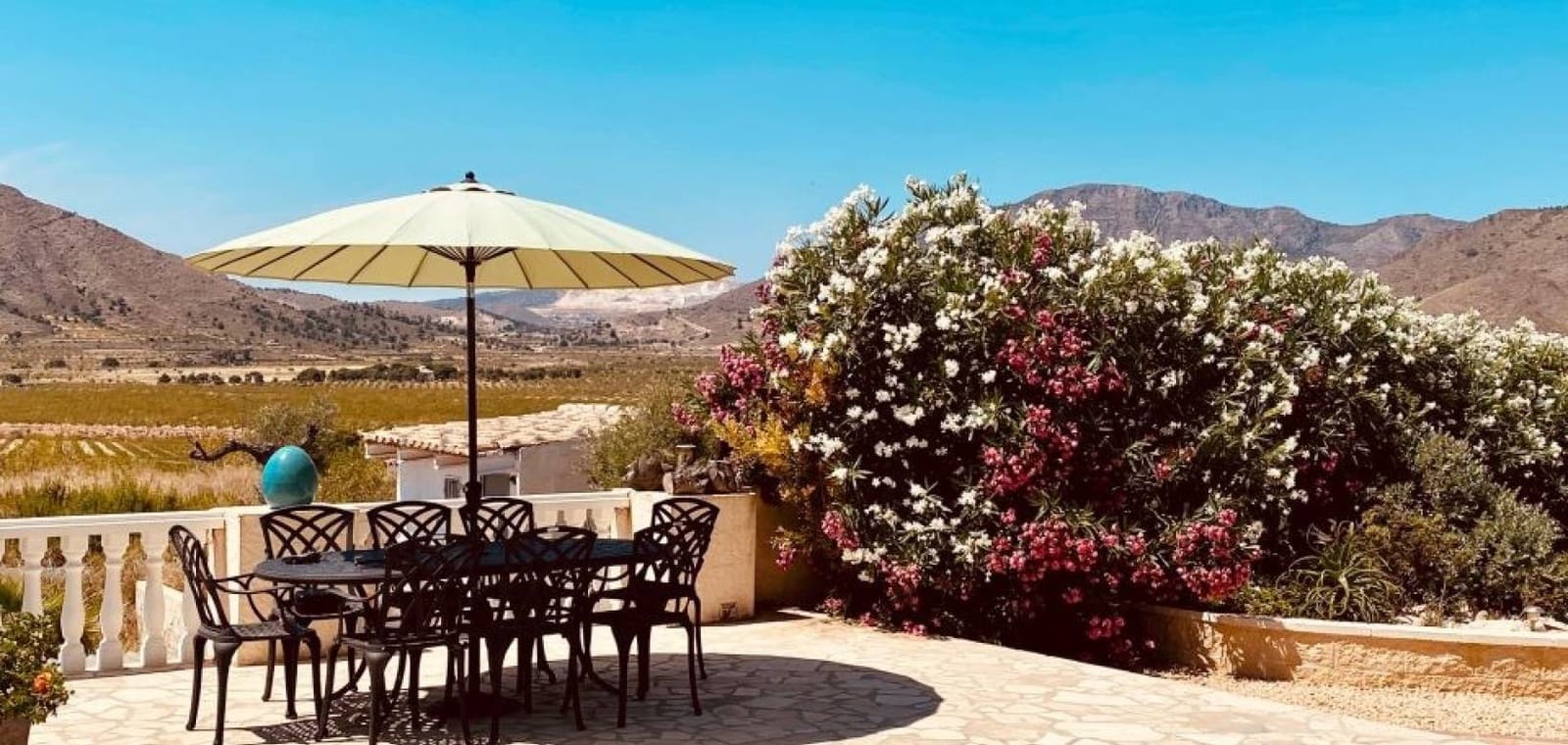 Chalet de 6 habitaciones en Barbarroja en venta con piscina - 535.000 € (Ref: 9911827)