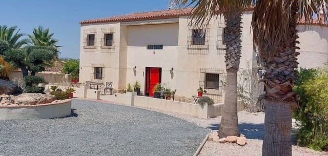 Chalet de 6 habitaciones en Barbarroja, Orihuela en venta con piscina - 535.000 € (Ref: 9911827)