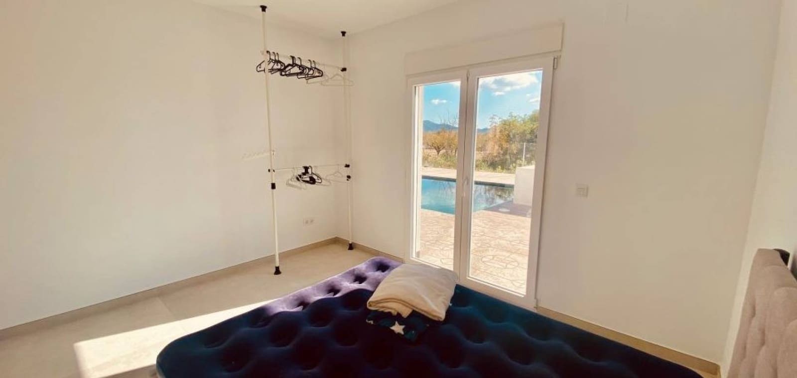 3 soveværelse Villa til salg i Pinoso med swimmingpool garage - € 365.000 (Ref: 9938679)