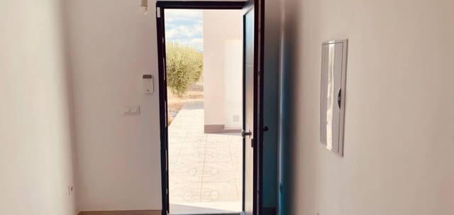 3 soveværelse Villa til salg i Pinoso med swimmingpool garage - € 365.000 (Ref: 9938679)