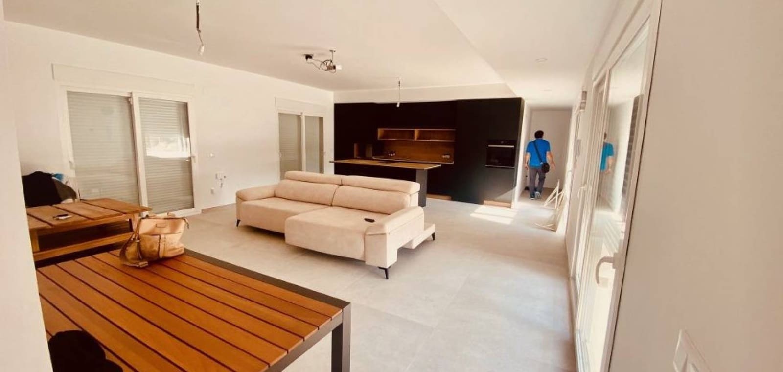 3 soveværelse Villa til salg i Pinoso med swimmingpool garage - € 365.000 (Ref: 9938679)