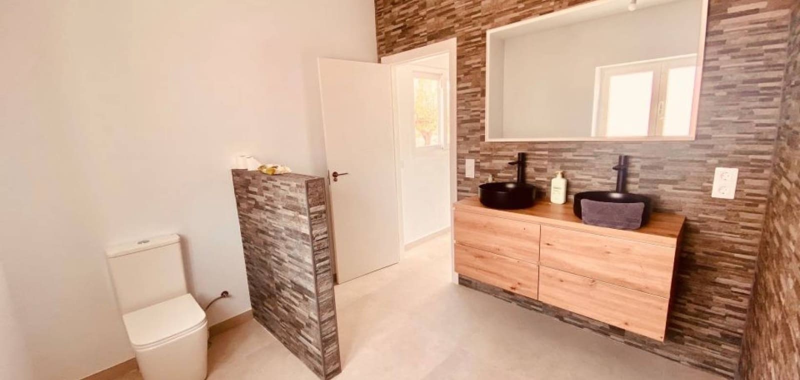 3 soveværelse Villa til salg i Pinoso med swimmingpool garage - € 365.000 (Ref: 9938679)
