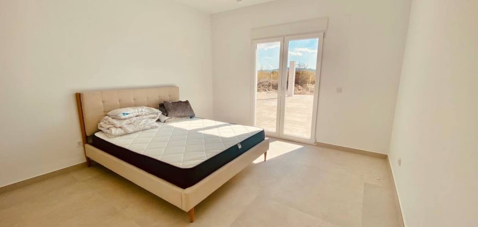 3 soveværelse Villa til salg i Pinoso med swimmingpool garage - € 365.000 (Ref: 9938679)