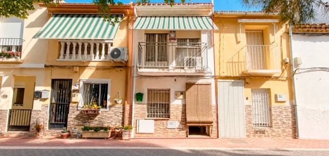 4 soverom Hus til salgs i Hondón de los Frailes med garasje - € 140 000 (Ref: 9956196)