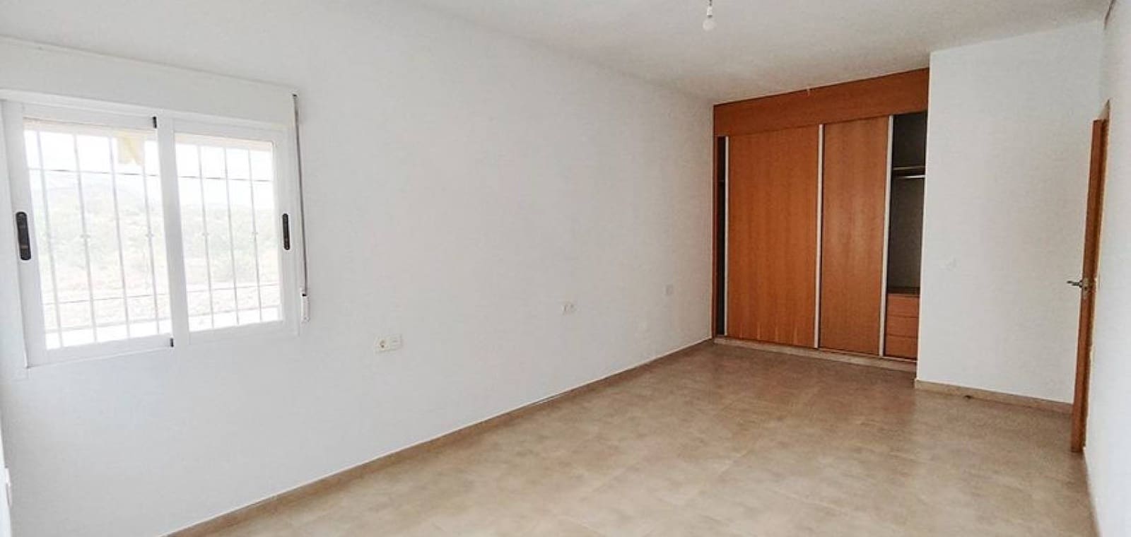 3 soveværelse Villa til salg i Abanilla med swimmingpool garage - € 319.000 (Ref: 9999372)