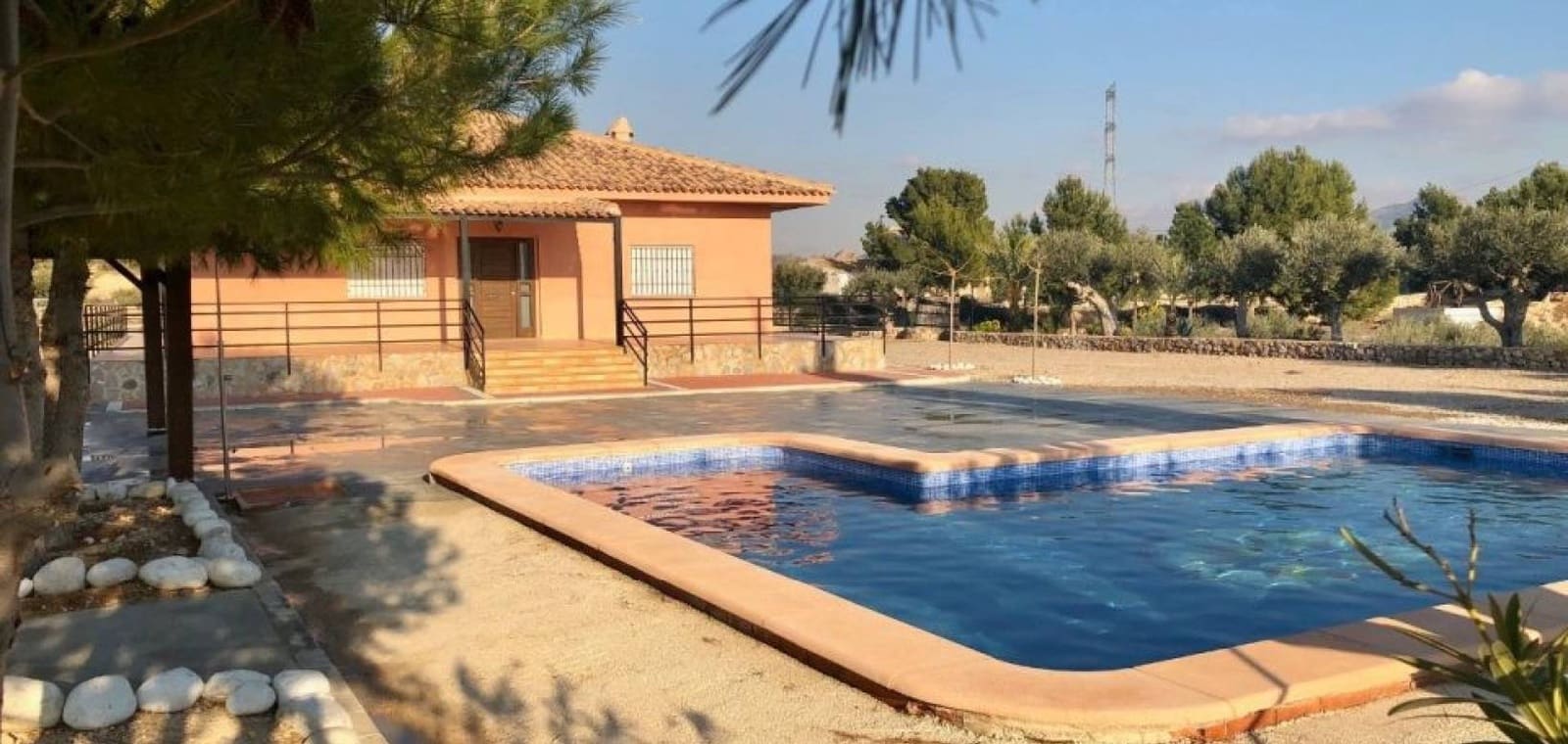 3 soveværelse Villa til salg i Abanilla med swimmingpool garage - € 319.000 (Ref: 9999372)
