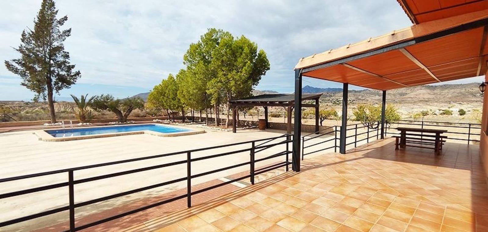 3 soveværelse Villa til salg i Abanilla med swimmingpool garage - € 319.000 (Ref: 9999372)