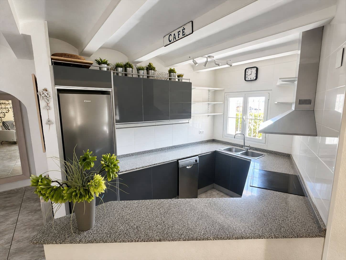4 Zimmer Villa zu verkaufen in Els Poblets mit Pool Garage - 380.000 € (Ref: 10004627)