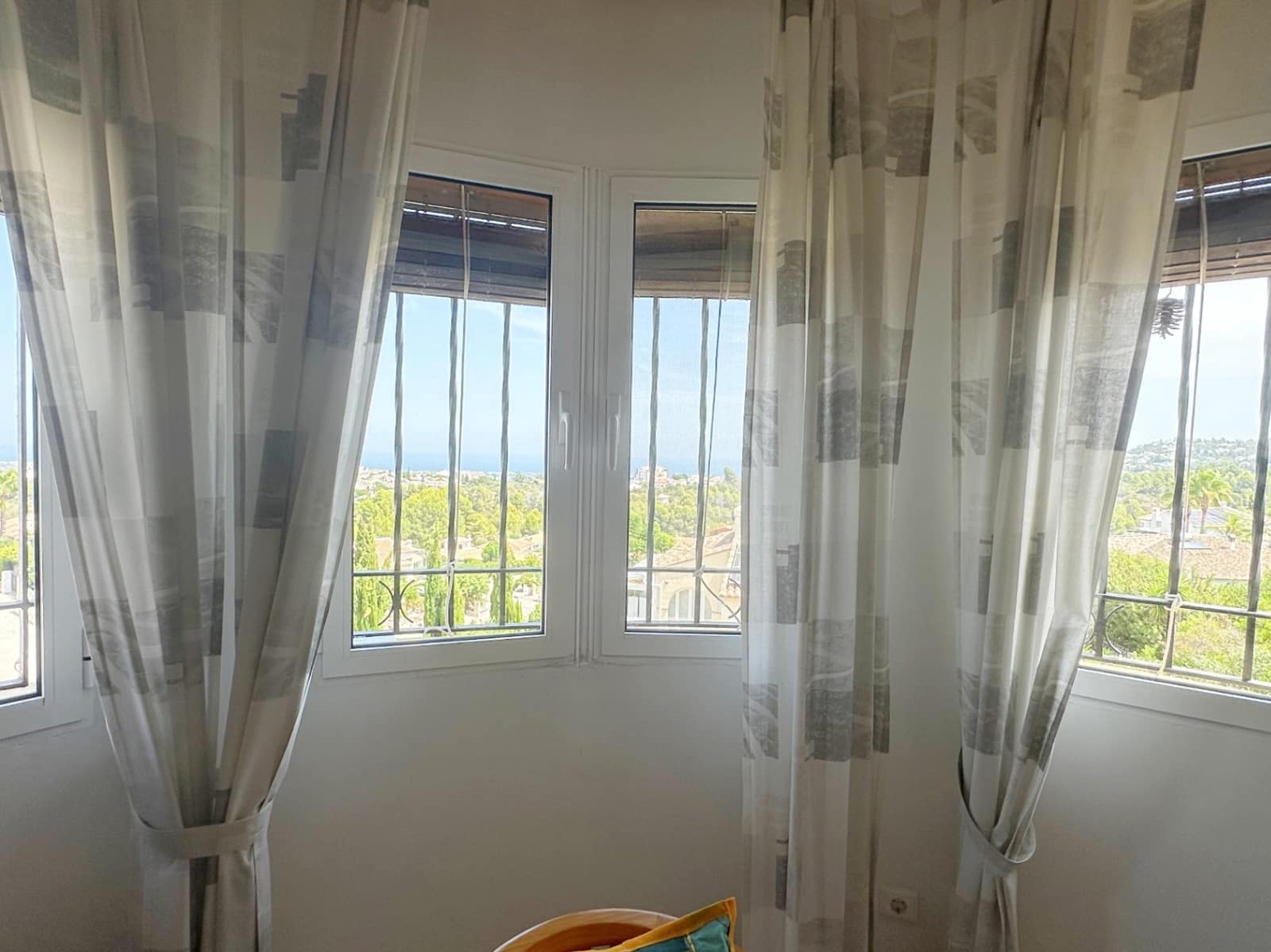 Chalet de 3 habitaciones en Ráfol de Almunia en venta con garaje - 420.000 € (Ref: 10082185)