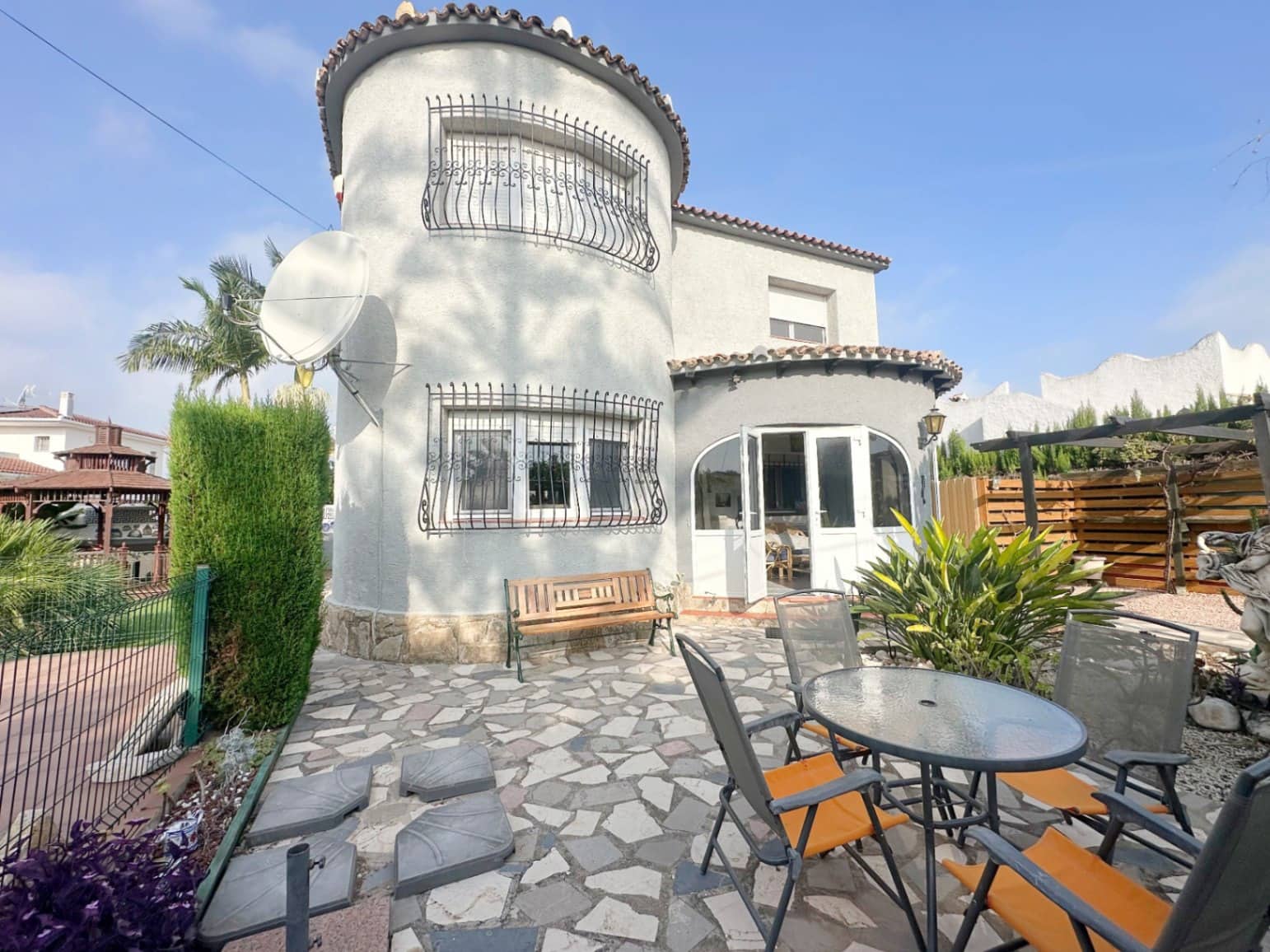 Chalet de 4 habitaciones en Els Poblets en venta con piscina garaje - 460.000 € (Ref: 10112364)