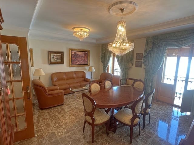 Adosado de 7 habitaciones en Els Poblets en venta con garaje - 699.000 € (Ref: 10130943)